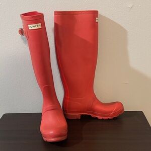 HUNTER Boots, Women’s US Size 6, Good Used Condition!